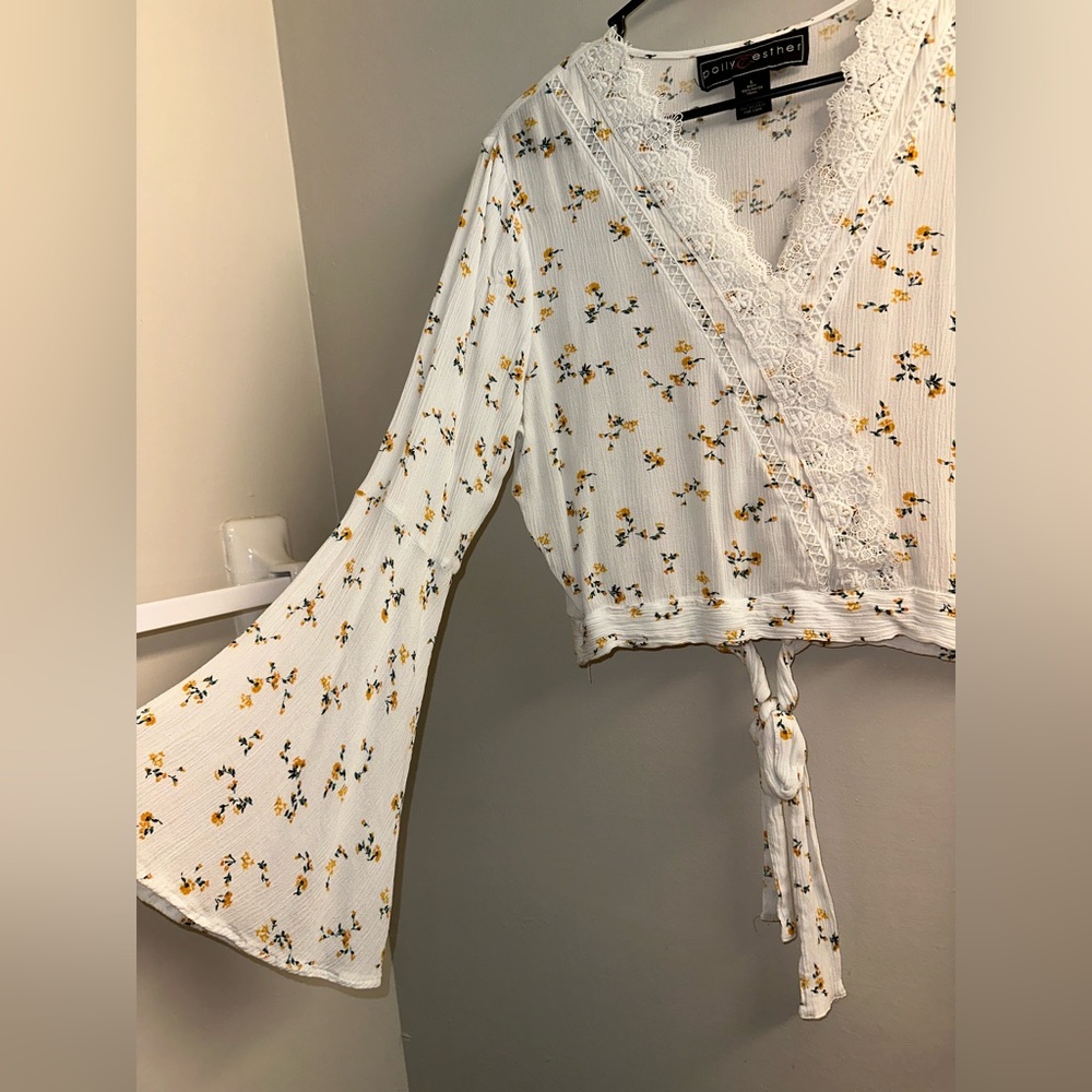 Floral White crop top